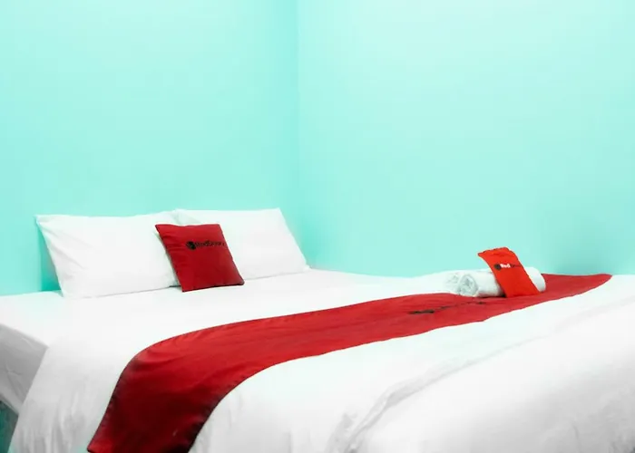 RedDoorz Near Gajah Mada Street Semarang